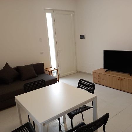 A Casa Dalla Lu キアーヴァリ エクステリア 写真